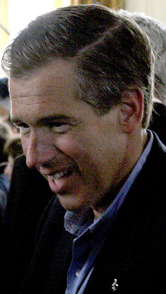 Cropped and modified from the image originally posted at http://www.flickr.com/photos/trumanlo/230587068/.  Original image uploaded on flickr.com by user trumanlo.  Originally taken on 2006.08.29.  This file is licensed under Creative Commons Attribution ShareAlike 2.0 License (cc-by-sa-2.0). In short: you are free to share and make derivative works of the file under the conditions that you appropriately attribute it, and that you distribute it under this or a similar cc-by-sa license.
